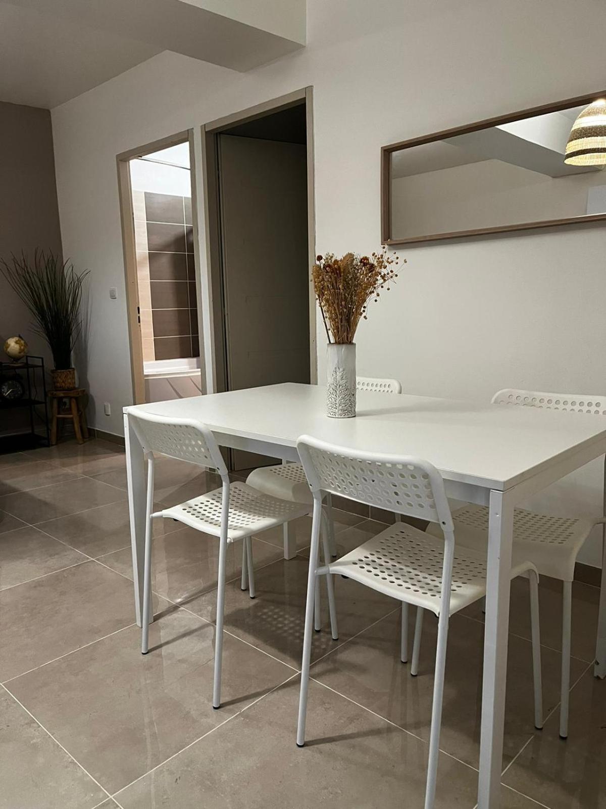 Appartement Des Carmes Nimes Ngoại thất bức ảnh