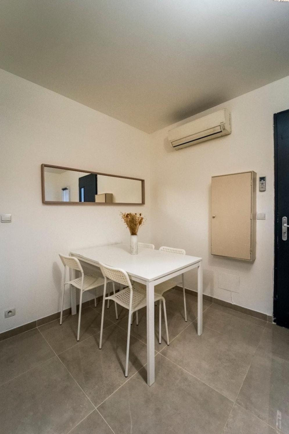 Appartement Des Carmes Nimes Ngoại thất bức ảnh